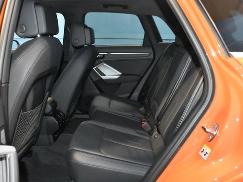 Certified 2025 Audi Q3 2.0T Premium Plus w/ Premium Plus Package image 21