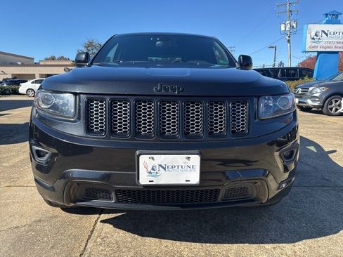 Used 2015 Jeep Grand Cherokee Altitude image 2