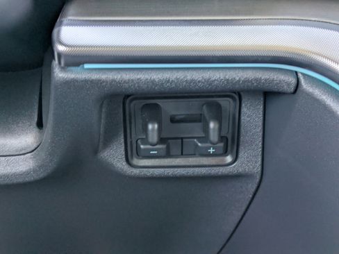 New 2025 Ford Expedition Max Platinum w/ Driver's Package AWD/4WD image 32