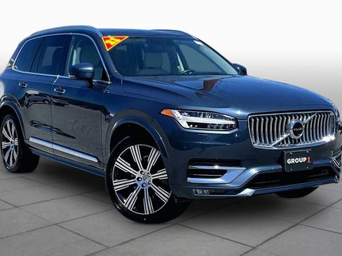 Used 2021 Volvo XC90 T6 Inscription w/ Lounge Package AWD/4WD image 4