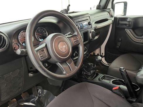 Used 2014 Jeep Wrangler Sport AWD/4WD image 16