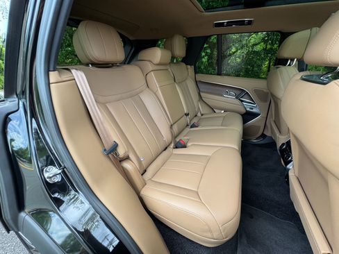 Used 2025 Land Rover Range Rover SE AWD/4WD image 66