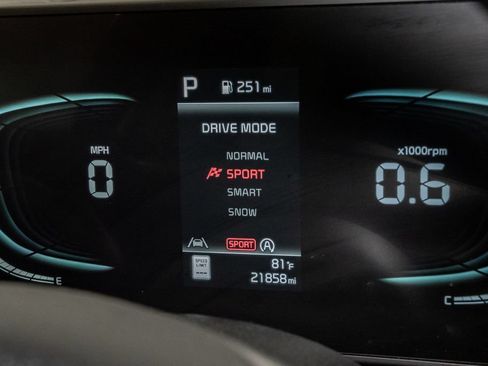 Used 2024 Kia Sportage X-Line w/ X-Line Premium Package AWD/4WD image 16