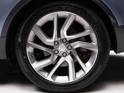 Used 2018 Land Rover Discovery HSE Luxury AWD/4WD image 35