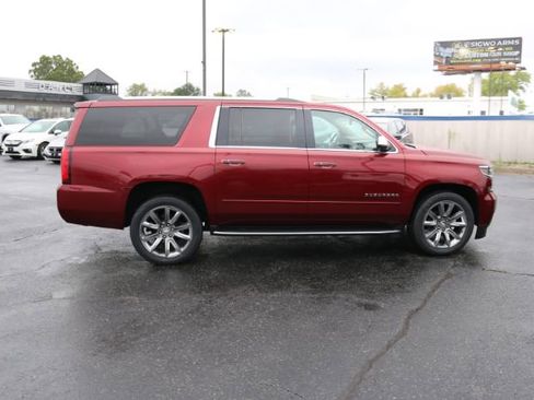 Used 2017 Chevrolet Suburban Premier image 7