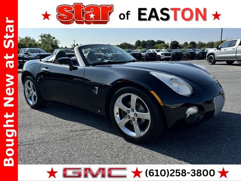 Used 2007 Pontiac Solstice Convertible w/ Premium Package image 1