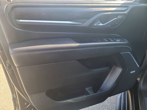 Used 2021 GMC Yukon Denali AWD/4WD image 17