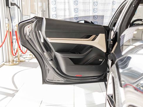 Used 2020 Porsche Taycan Turbo image 35