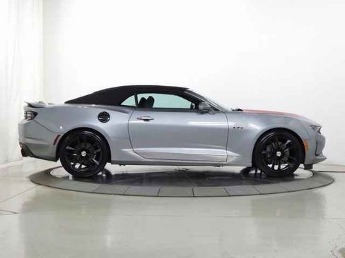 Used 2023 Chevrolet Camaro LT w/ RS Package image 10