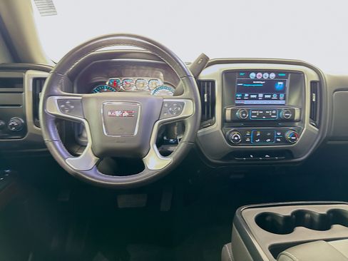 Used 2018 GMC Sierra 1500 SLE image 26