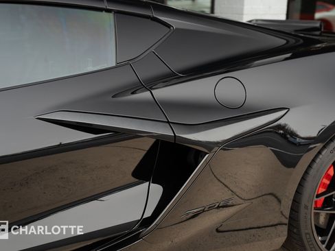 Used 2023 Chevrolet Corvette Z06 image 10