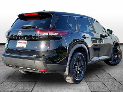 Certified 2026 Nissan Rogue SV w/ Cold Weather Package AWD/4WD image 7