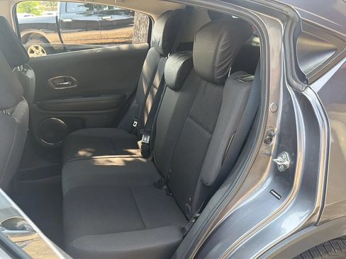 Used 2019 Honda HR-V EX image 12
