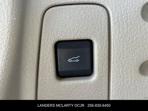 Used 2014 Lincoln MKX FWD w/ Equipment Group 102A image 17