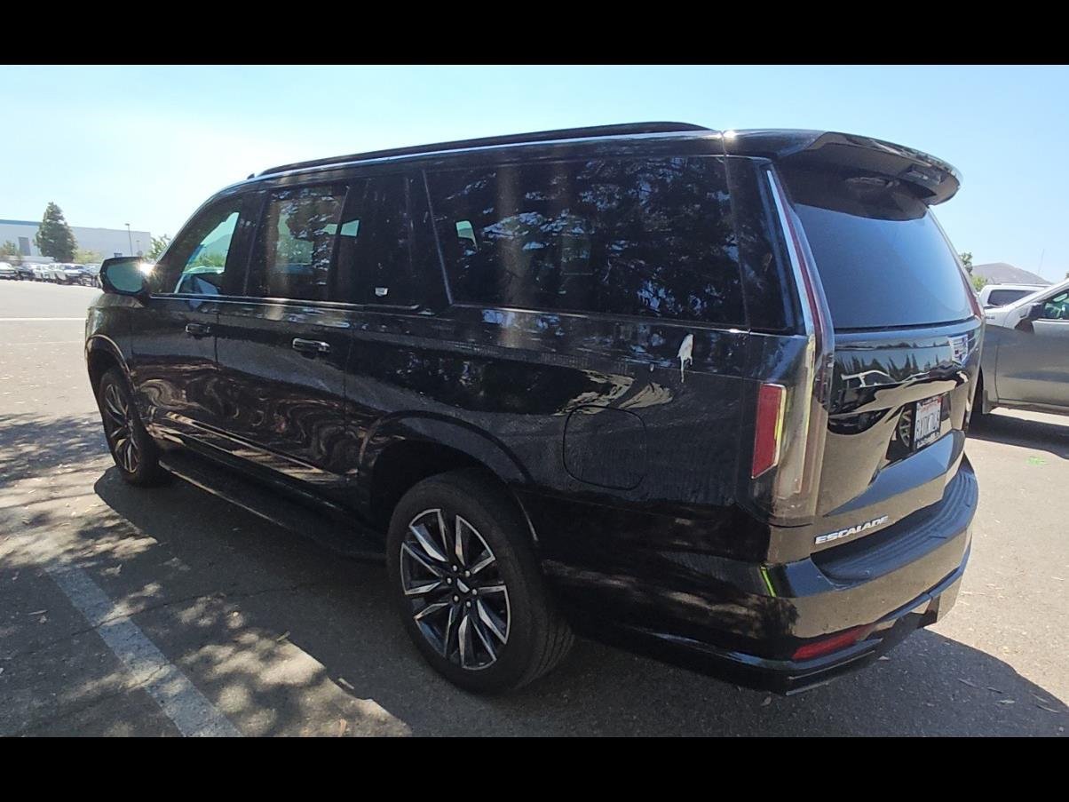 Used 2021 Cadillac Escalade ESV Sport w/ Driver Assist Tech Package AWD/4WD image 7