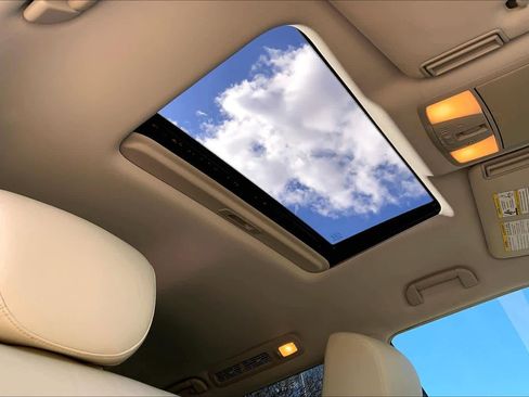 Used 2016 INFINITI QX80 w/ 22" Wheel Package image 14