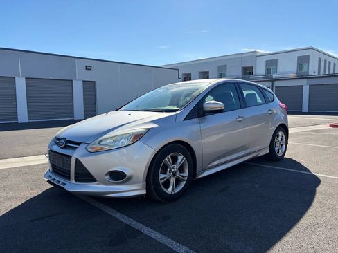 Used 2014 Ford Focus SE image 3