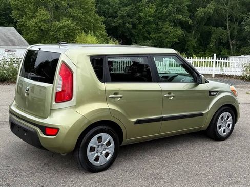 Used 2013 Kia Soul FWD image 4