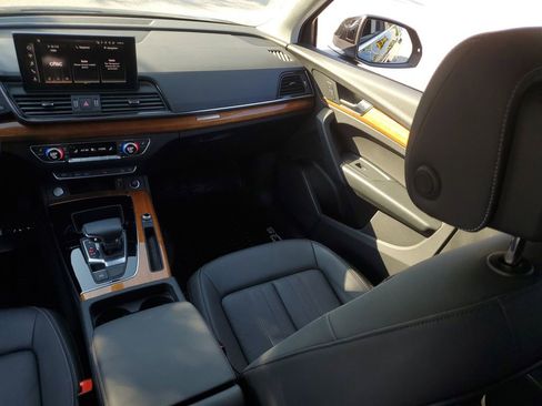 Certified 2023 Audi Q5 2.0T Premium w/ Convenience Package image 24