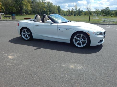 Used 2016 BMW Z4 sDrive28i image 12