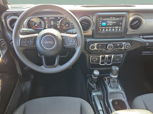 Used 2023 Jeep Wrangler Unlimited Sport AWD/4WD image 11