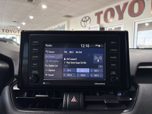 Used 2021 Toyota RAV4 LE w/ Carpet Mat Package (TMS) FWD image 17