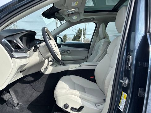 Certified 2024 Volvo XC90 B5 Core w/ Protection Package Premier AWD/4WD image 16