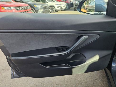 Used 2019 Tesla Model 3 Long Range image 11