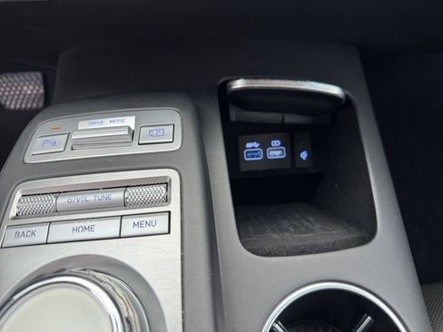 Used 2023 Genesis GV70 2.5T image 31