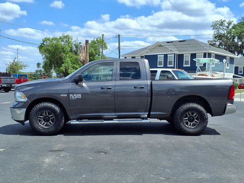 Used 2019 RAM 1500 Tradesman w/ Chrome Appearance Group AWD/4WD image 3