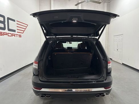 Used 2022 Lincoln Aviator Reserve w/ Equipment Group 201A image 27