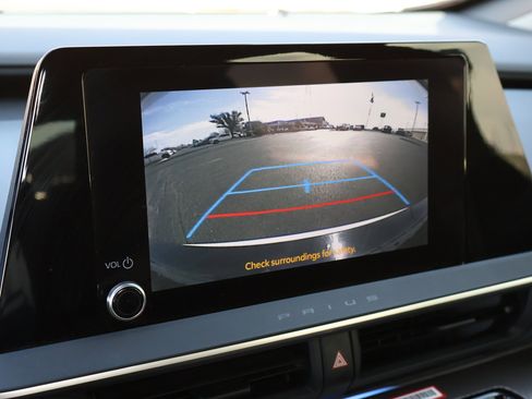 Used 2023 Toyota Prius XLE image 21