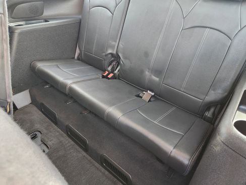 Used 2014 GMC Acadia SLT image 13