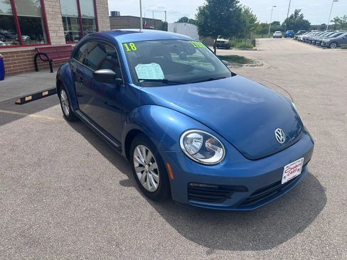 Used 2018 Volkswagen Beetle 2.0T S FWD image 3