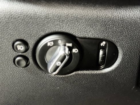 Used 2023 MINI Cooper S image 17