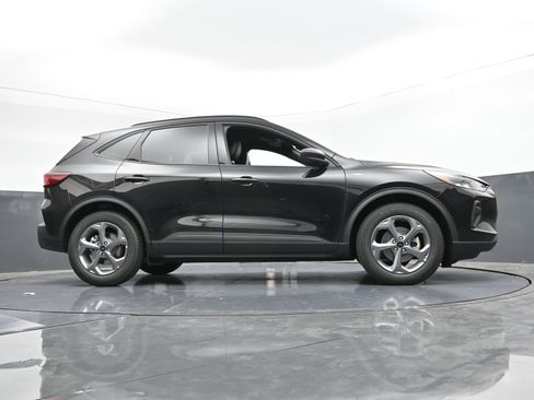 Used 2025 Ford Escape ST-Line w/ Tech Pack #1 image 17