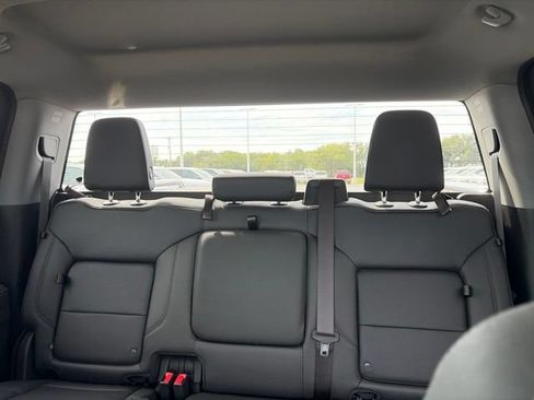 Used 2023 GMC Sierra 1500 SLT AWD/4WD image 17
