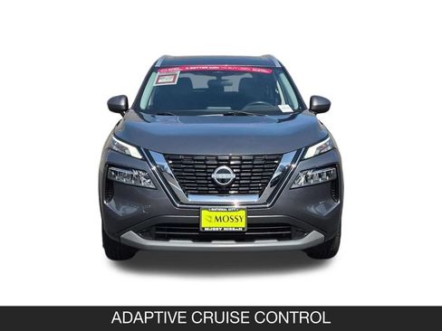 Used 2023 Nissan Rogue SV w/ SV Premium B Package FWD image 4