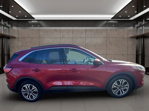 Used 2020 Ford Escape SEL image 8