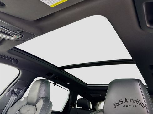 Used 2022 Audi SQ7 Premium Plus image 16