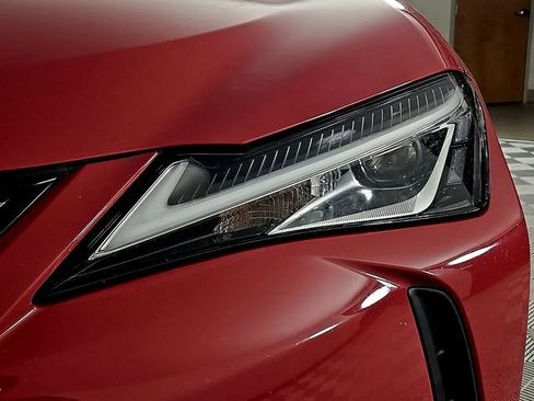 Used 2020 Lexus UX 250h w/ Accessory Package image 10