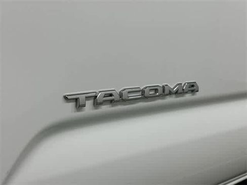 Used 2023 Toyota Tacoma TRD Off-Road image 30