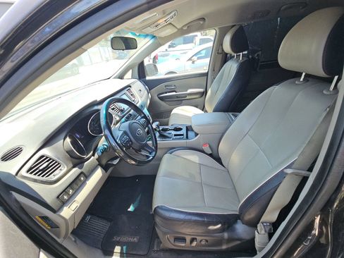 Used 2020 Kia Sedona EX FWD image 10