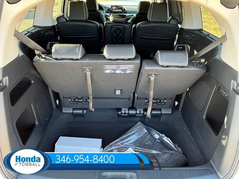 New 2026 Honda Odyssey Touring image 19