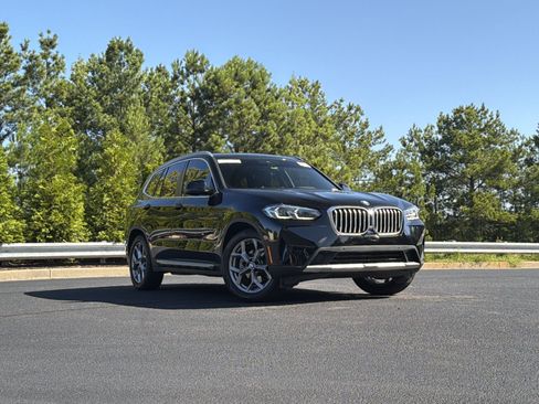 Used 2024 BMW X3 sDrive30i w/ Premium Package RWD image 2