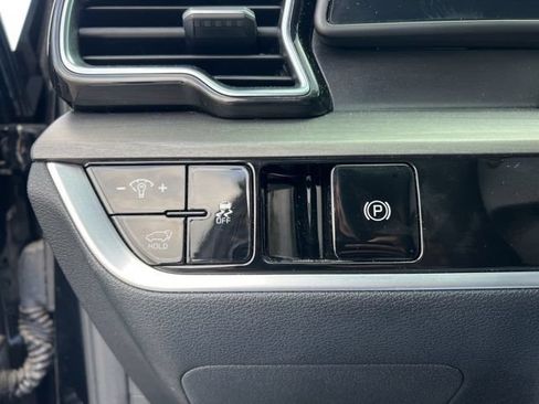Certified 2024 Kia Sportage X-Line w/ X-Line Premium Package AWD/4WD image 11