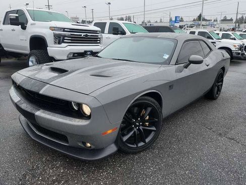 Used 2019 Dodge Challenger R/T Scat Pack w/ Stars & Stripes Edition image 2