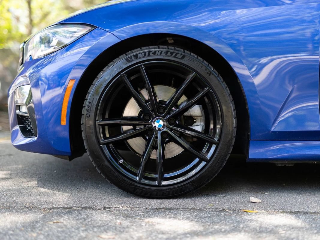 Used 2022 BMW 330i Sedan w/ M Sport Package RWD image 13