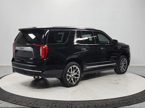 Used 2021 GMC Yukon Denali w/ Denali Ultimate Package AWD/4WD image 7