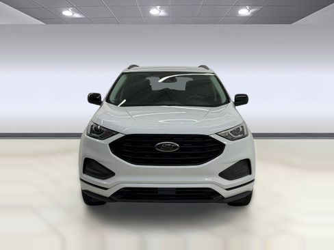 Used 2024 Ford Edge SE w/ Black Appearance Package AWD/4WD image 5